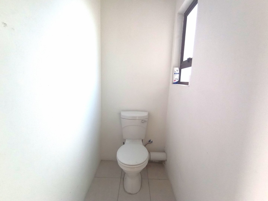 11 Bedroom Property for Sale in Ravensmead Western Cape